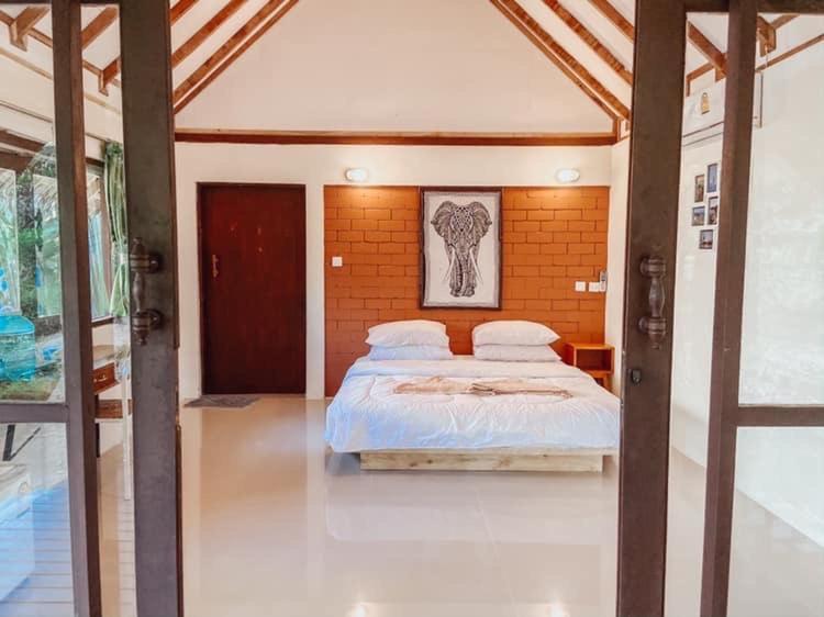 Chomjan Resort Koh Phayam Buitenkant foto